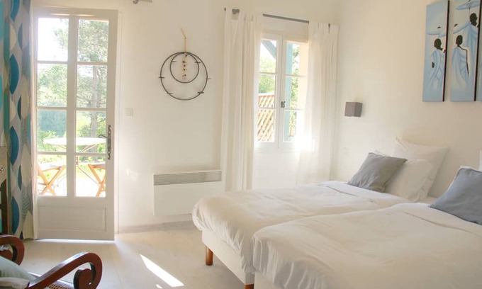 Eauze Casa | Gîte Papyrus 2 Pers - Piscine, Confort & Nature - Au Petit Bernerot
