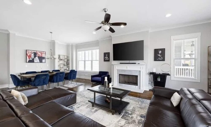 Westside Casa | Beautifully spacious 4 bed/ 4 bath house with game room in the heart of Atlanta!