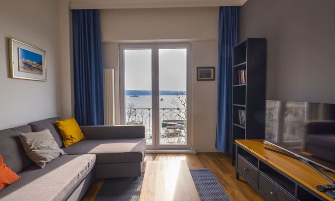 Kabatas Condominio | Trendy Waterfront Apt. with a Striking View