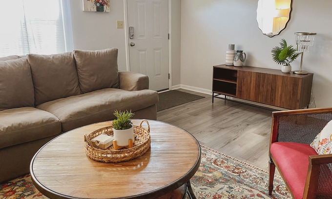 Fairforest Casa | Newly Renovated & Ready for Your Stay!