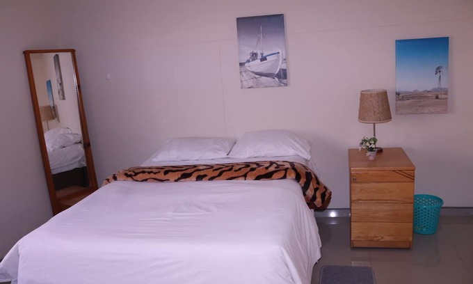 Vineta Casa | FrankeStreet Self Catering Accommodation