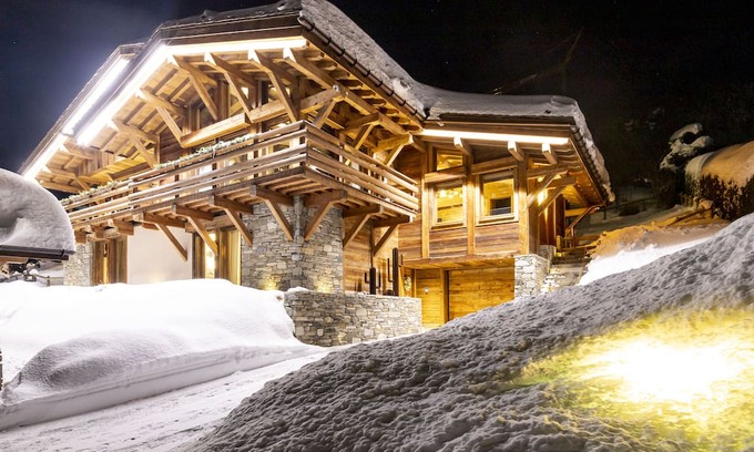 Megeve Chalet De Esquí | CHALET GRAND PARADIS, comfort, refinement, 7 bedrooms, cinema, SPA, near center