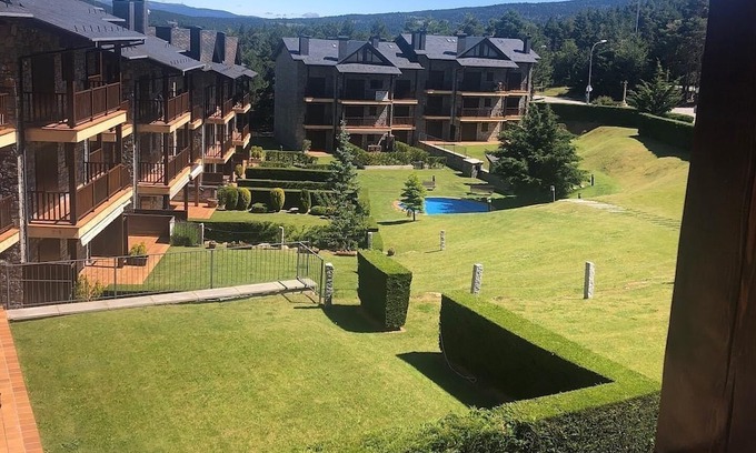 Alp Apartamento | Panoramic Luxury Apart + Views, Pista Llarga Residence.