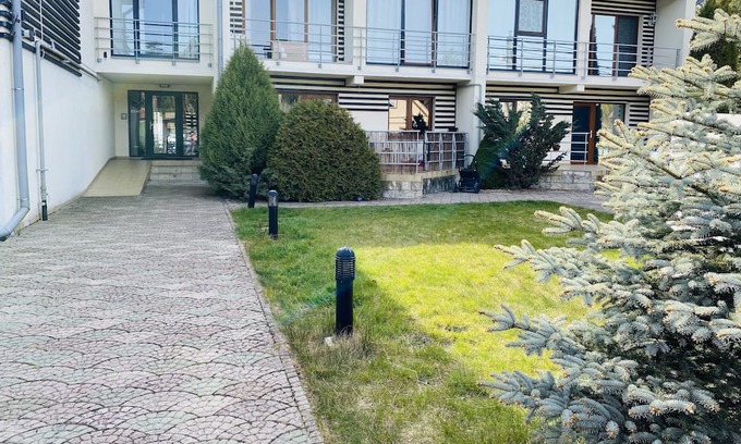 Jurmala Apartamento | Melluzi Apartment 15 min from beach