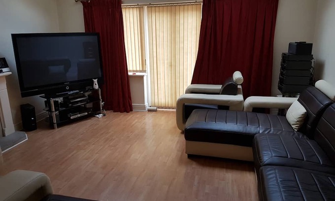 Colchester Casa | Home away from Home Stress free, Relax and Enjoy