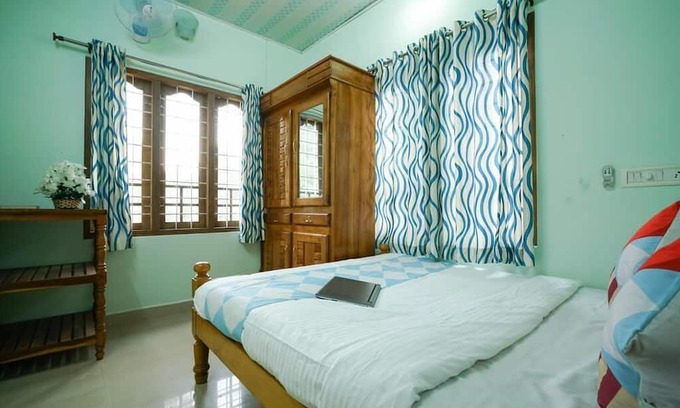Devikolam Cabaña | Scenic Views/3BHK Cottage Stay in Anachal/Munnar