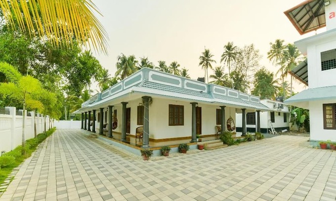 Alappuzha Complejo | Equipped Home-stay Setup Resort,Kerala