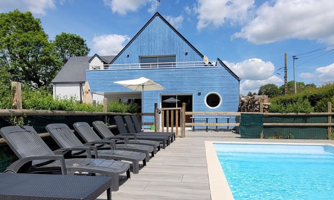 Marcey-les-Greves Cabaña | Gite Marcey-les-Grèves, 5 bedrooms, 15 persons