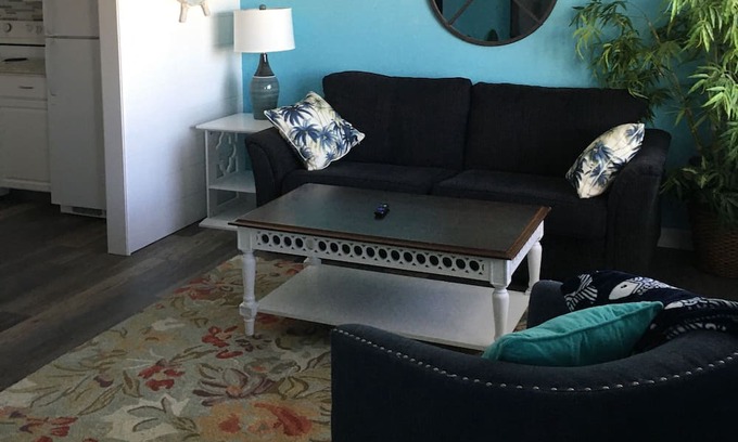 Lake Ozark Condominio | JUST LISTED - RECIENTEMENTE REMODELADO - SITUADO JUST OFF BAGNELL STRIP