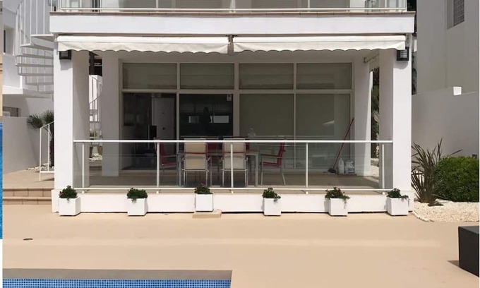 Cala Vadella Chalet De Esquí | Chalet with private pool, Wifi and A. C in Cala Vadella