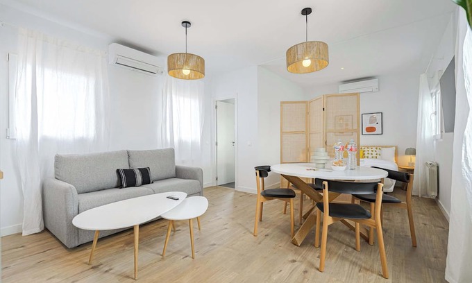 Numancia Apartamento | Vallecano Apartments by Olala Homes