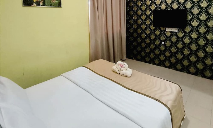Legazpi Village Hotel | OYO 1172 MVM Transient House
