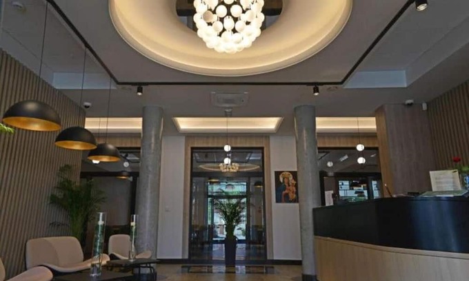 Szarlej Cama Y Desayuno | Dom Nazaret - Close to Airport 24h