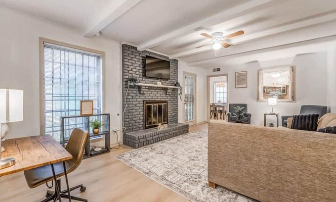 Memphis Casa | Pinecrest Cottage