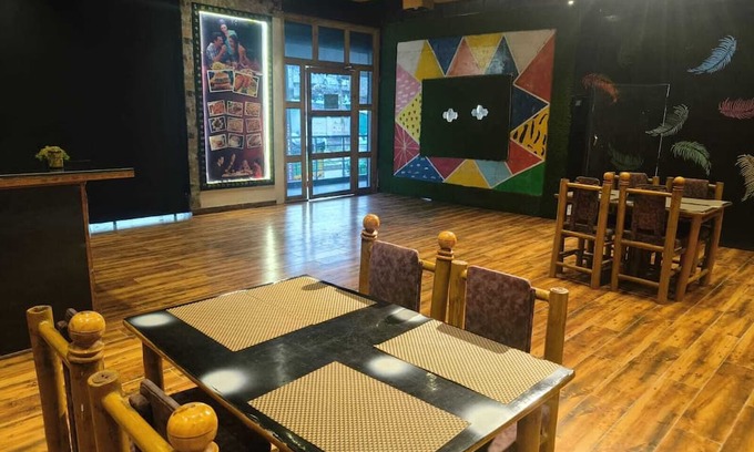 Dhanauli Hotel | Hotel OPM & Restaurant