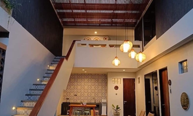 Ketewel Hotel | Padinis Villa & Coffee