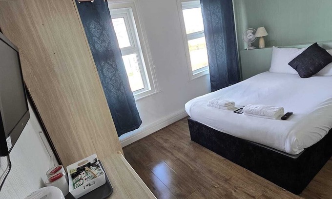 South Shore Hotel | Burlington West Hotel
