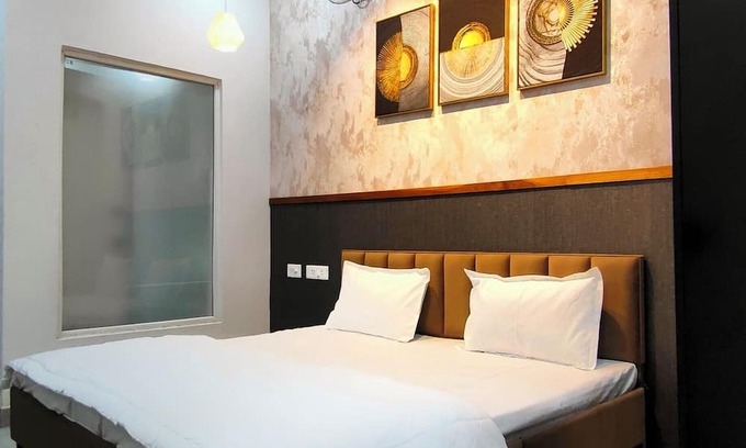 Greater Noida Apartamento | Let'stay- NX-One Noida