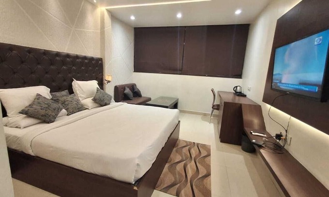Bilaspur Hotel | Hotel Downtown