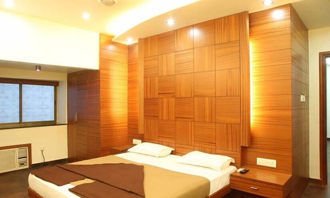 Kalighat Casa | Golden Retreat Guest House