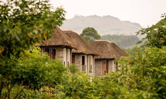 Fort Portal Cabina | Tabebuia Spa & Safari Resort