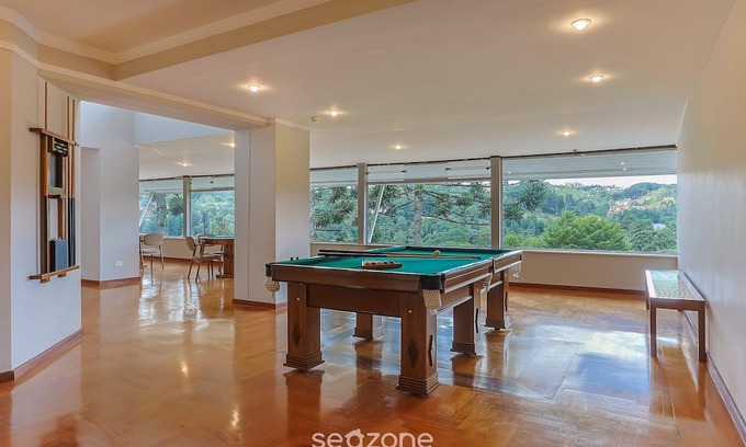 Vila Everest Apartamento | Apart w Beautiful View in Campos do Jordao Lvr0003
