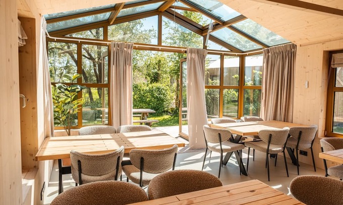 Scherpenzeel Casa | Holiday Home in Scherpenzeel