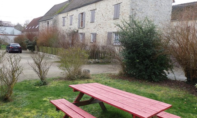 Arnouville-les-Mantes Cabaña | Gite Arnouville-lès-Mantes, 3 bedrooms, 4 persons