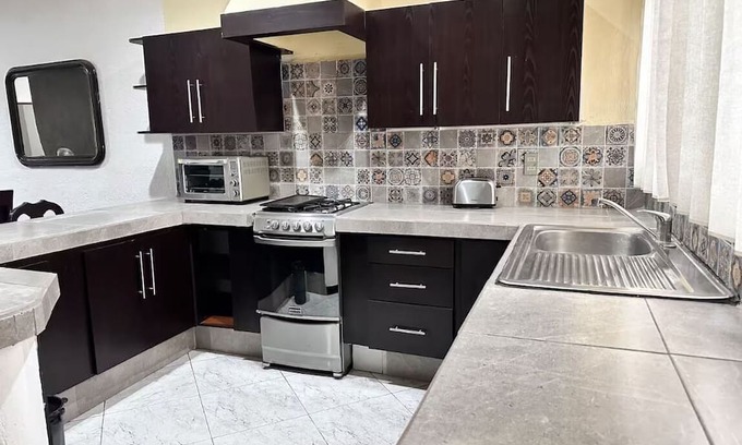 Chapala Centro Apartamento | Tranquil 2-bedroom apartment with WiFi in Chapala