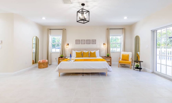 Homestead Otro | LUXURY FARM/20 MIN KEYS/EVENT/POOL/GAMES/WIFI/FRUIT TREE/PEACE/NATURE
