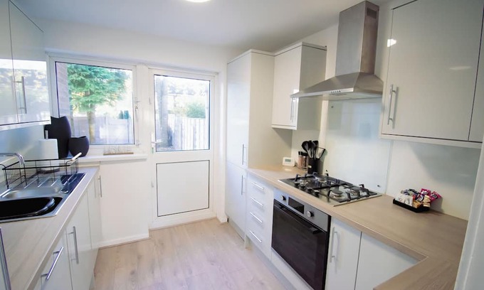 Kearsley Casa | 4 Bedroom House in Whitefield