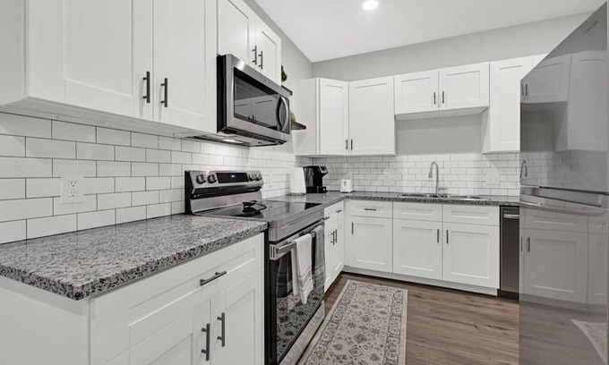 Barker Casa | Modern, Newly Built 2 Bed, 2 Bathroom, WD Home!