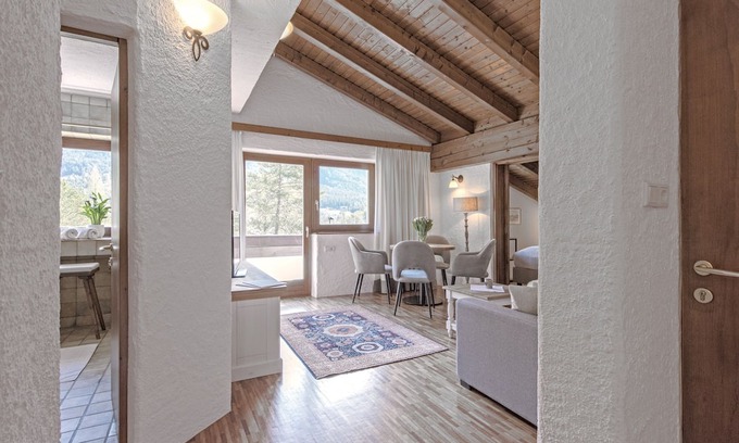Reith bei Seefeld Apartamento | Vacation apartment directly on the lake, 2-room apartment SEEBLICK in Haus Wildsee