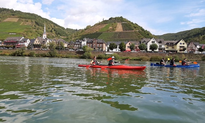 Munstermaifeld Apartamento | Apartment 'Hortensia Mosel' with Private Terrace, Private Garden and Wi-Fi