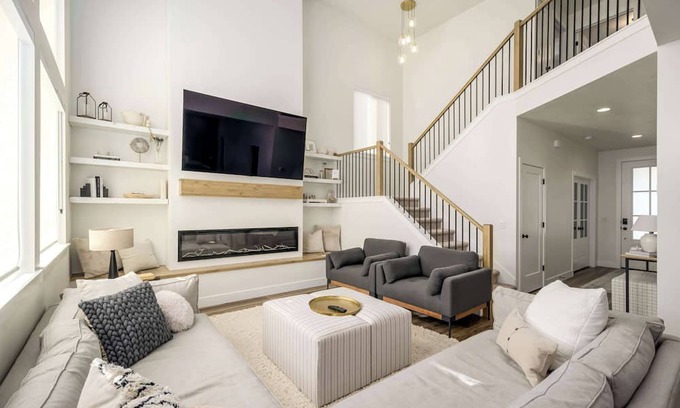 Provo Bay Casa | Lakeside Provo Getaway l Aero by Stay