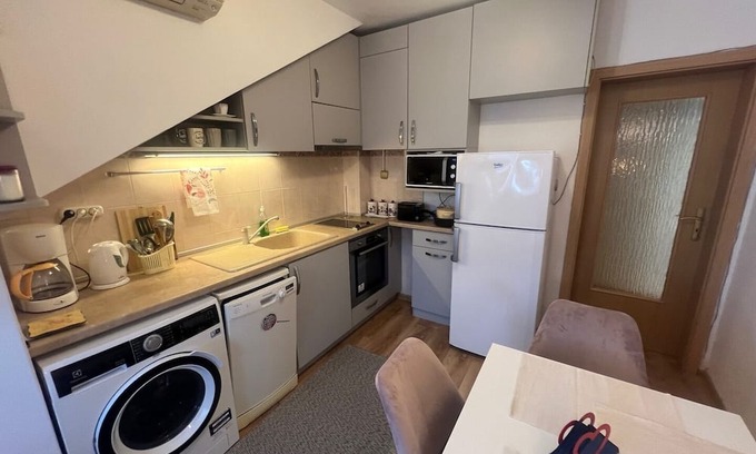 Varna Apartamento | Central 1bdrm Apartment Downtown