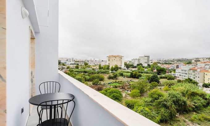 Benfica Apartamento | Blueground | Benfica, furnished, a/c, washer