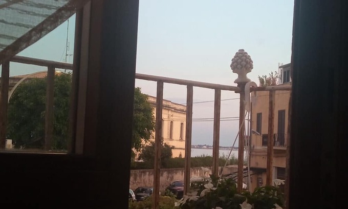 Santa Lucia Apartamento | Apartment 'Borgo Sant'Antonio 14' with Sea View, Wi-Fi and Air Conditioning