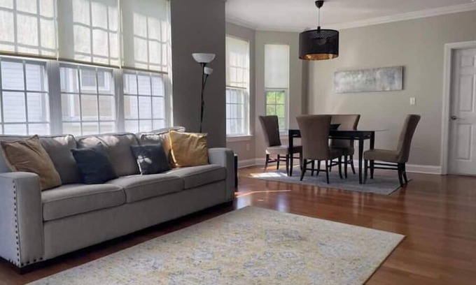 Charlotte Casa | 3 Bdrm Hideaway with Garage