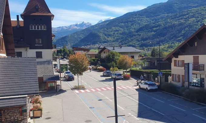 Aime Apartamento | Apartment 'Aime La Plagne' with Mountain View, Balcony and Wi-Fi