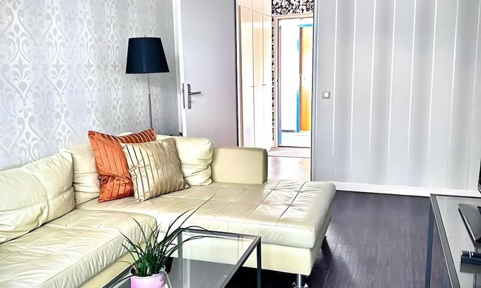 Laboe Apartamento | Apartment 'Erlebnisurlaub Laboe 2' with Balcony and Wi-Fi