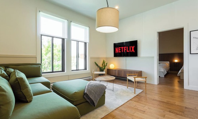 Hochelaga Apartamento | HOMA-Comfort&Style-1BR-Spacious-Natural Light-FeelHome-A/C-SelfCheckIn-Metro