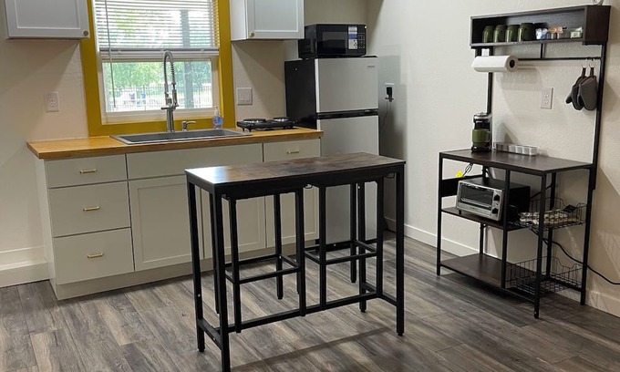 Gallatin Apartamento | Charming 1-bedroom Guest Home with WiFi, AC in delightful Gallatin