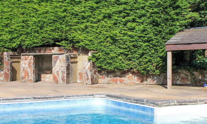 Umberleigh Cabaña | 2 bedroom accommodation in Kings Nympton, near South Molton