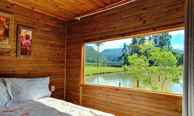 Urubici Casa | Pousada Mato Verde - Chalé Rosa - Vista pro Lago