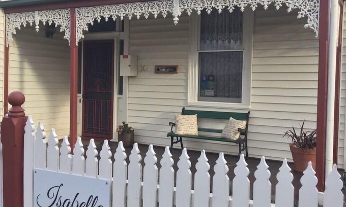 Kyneton Casa | Four night stay minimum Kyneton