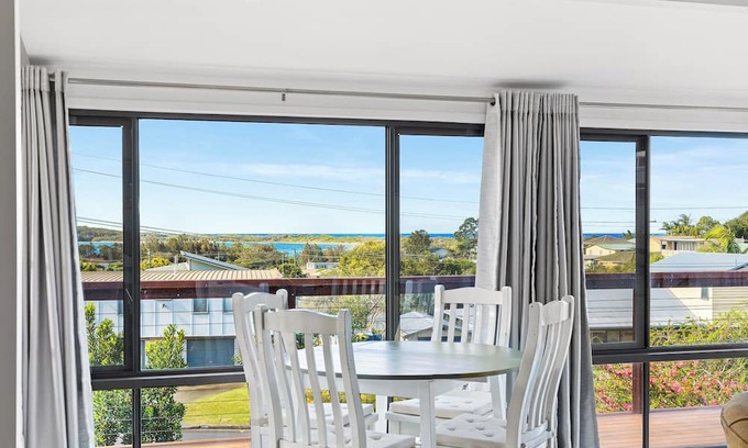 Tuross Head Casa | Hazy Dayz -Nestled in a tranquil coastal setting.