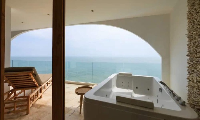 Khanom Hotel | Elite Atoll Beachfront Hotel