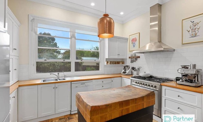 East Tamworth Casa | Charming 4-Bedroom Property with Pool in Tamworth