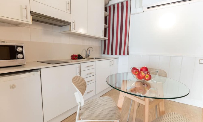 El Baix Guinardo Apartamento | Weflating SANT PAU - Standard Apartment